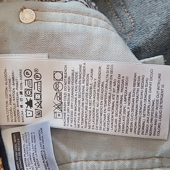 Levi's Jeans - Picture 7 of 7